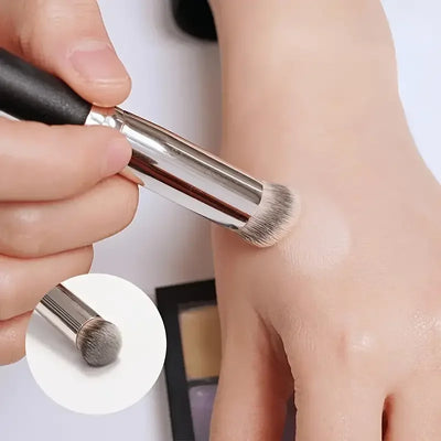 4-in-1 MAANGE Precision Makeup Brush